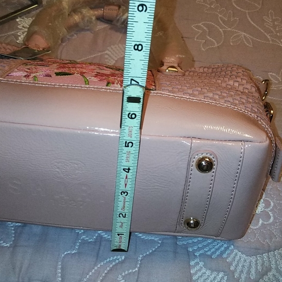 Sharif Designs 💖NY 💖 Embroidered Floral Bag 💖 - Picture 12 of 12